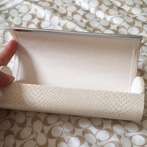 Jimmy Choo Lizard Skin Eyeglass Case - Picture 2 of 6